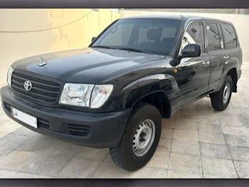 Toyota  Land Cruiser  G  2002  Automatic  200,000 Km  6 Cylinder  Four Wheel Drive (4WD)  SUV  Black