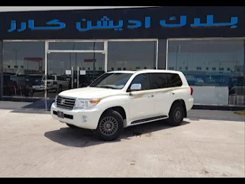 Toyota  Land Cruiser  VXR  2008  Automatic  296,000 Km  8 Cylinder  Four Wheel Drive (4WD)  SUV  White