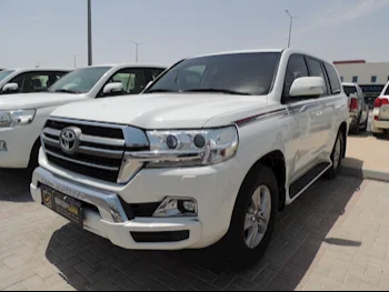 Toyota  Land Cruiser  GXR  2020  Automatic  140,000 Km  6 Cylinder  Four Wheel Drive (4WD)  SUV  White