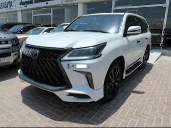 Lexus  LX  570 S Black Edition  2020  Automatic  154,000 Km  8 Cylinder  Four Wheel Drive (4WD)  SUV  White