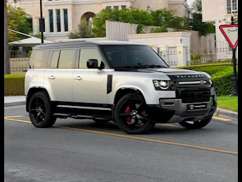 Land Rover  Defender  110 X  2023  Automatic  21٬000 Km  6 Cylinder  Four Wheel Drive (4WD)  SUV  Silver  With Warranty