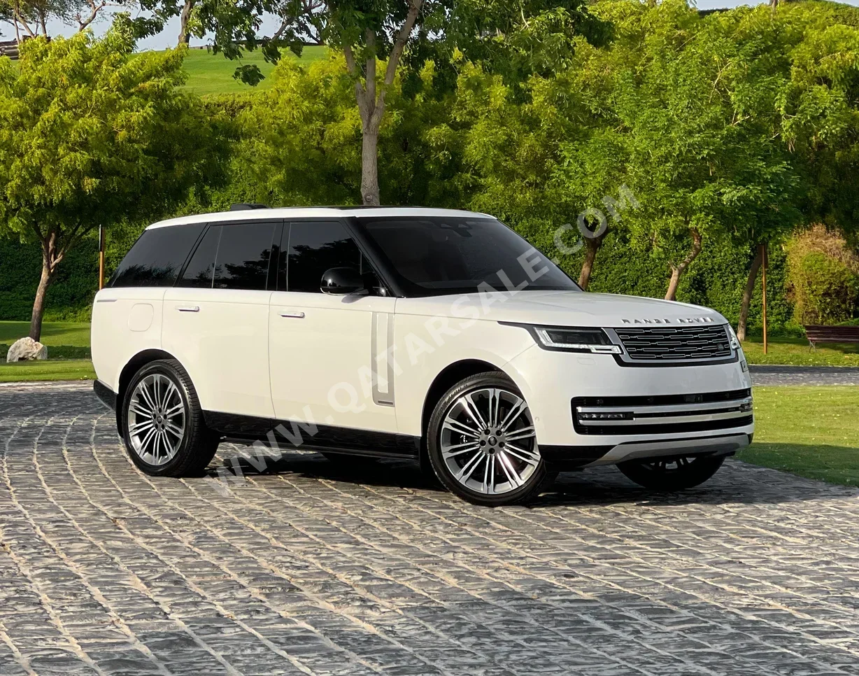 Land Rover  Range Rover  Vogue  Autobiography  2022  Automatic  49,500 Km  8 Cylinder  Four Wheel Drive (4WD)  SUV  White  With Warranty