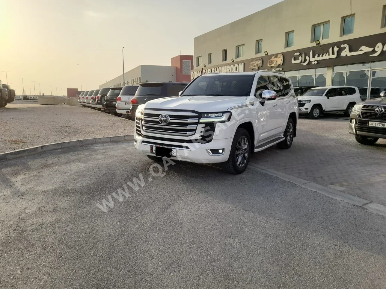 Toyota  Land Cruiser  VXR Twin Turbo  2022  Automatic  70,000 Km  6 Cylinder  Four Wheel Drive (4WD)  SUV  White  With Warranty