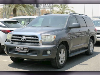 Toyota  Sequoia  2013  Automatic  299,000 Km  8 Cylinder  Four Wheel Drive (4WD)  SUV  Gray