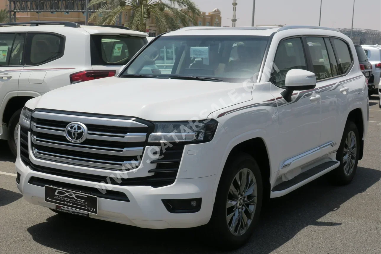 Toyota  Land Cruiser  GXR Twin Turbo  2024  Automatic  300 Km  6 Cylinder  Four Wheel Drive (4WD)  SUV  White  With Warranty