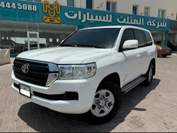 Toyota  Land Cruiser  G  2017  Automatic  272,000 Km  6 Cylinder  Four Wheel Drive (4WD)  SUV  White