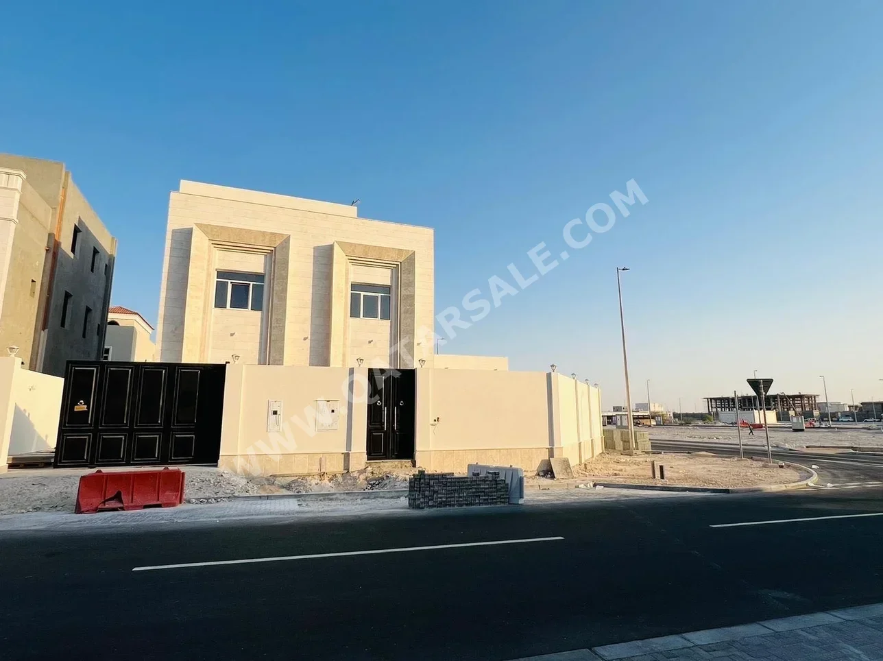 Family Residential  - Not Furnished  - Al Wakrah  - Al Wukair  - 8 Bedrooms