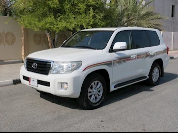 Toyota  Land Cruiser  GX  2012  Automatic  257,000 Km  6 Cylinder  Four Wheel Drive (4WD)  SUV  White