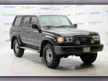 Toyota  Land Cruiser  GXR  1997  Automatic  523,000 Km  6 Cylinder  Four Wheel Drive (4WD)  SUV  Black