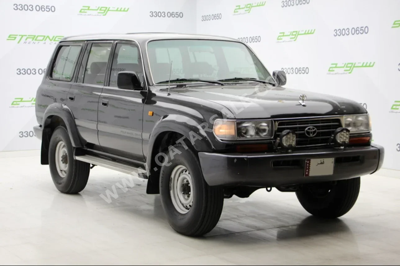 Toyota  Land Cruiser  GXR  1997  Automatic  523,000 Km  6 Cylinder  Four Wheel Drive (4WD)  SUV  Black