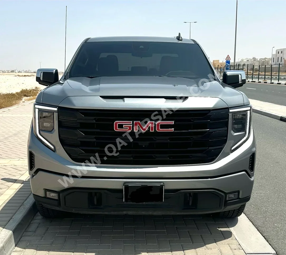 GMC  Sierra  Elevation  2023  Automatic  16٬000 Km  8 Cylinder  Four Wheel Drive (4WD)  Pick Up  Gray Matte  With Warranty