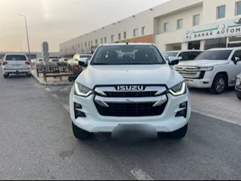 Isuzu  D-Max  2022  Automatic  97,000 Km  4 Cylinder  Four Wheel Drive (4WD)  Pick Up  White