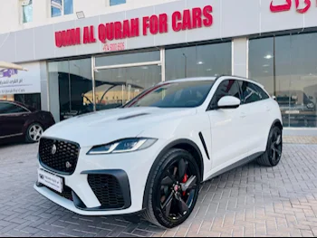 Jaguar  F-Pace  SVR  2022  Automatic  45,000 Km  8 Cylinder  Four Wheel Drive (4WD)  SUV  White