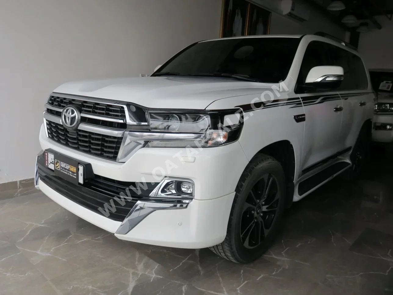 Toyota  Land Cruiser  GXR- Grand Touring  2021  Automatic  108,000 Km  6 Cylinder  Four Wheel Drive (4WD)  SUV  White