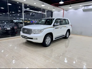 Toyota  Land Cruiser  VXR  2009  Automatic  165,000 Km  8 Cylinder  Four Wheel Drive (4WD)  SUV  White