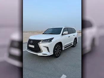 Lexus  LX  570 S Black Edition  2019  Automatic  170,000 Km  8 Cylinder  Four Wheel Drive (4WD)  SUV  White