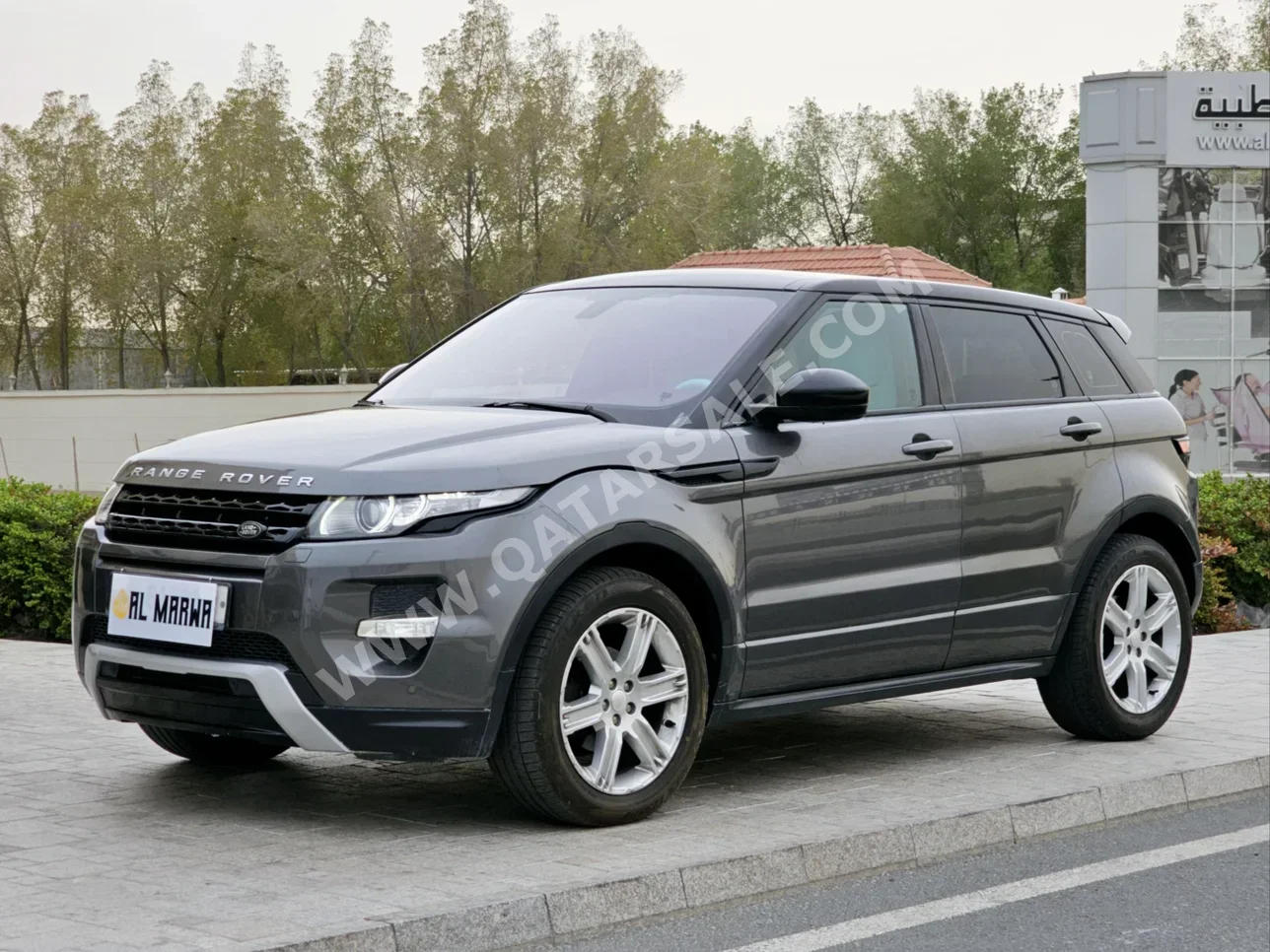  Land Rover  Evoque  Dynamic  2015  Automatic  103,000 Km  4 Cylinder  Four Wheel Drive (4WD)  SUV  Gray  With Warranty