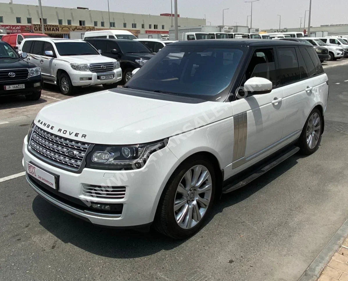 Land Rover  Range Rover  Vogue  2016  Automatic  150,000 Km  8 Cylinder  Four Wheel Drive (4WD)  SUV  White