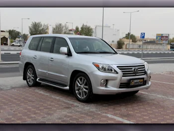 Lexus  LX  570  2012  Automatic  300,000 Km  8 Cylinder  Four Wheel Drive (4WD)  SUV  Silver