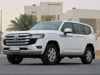 Toyota  Land Cruiser  GXR Twin Turbo  2022  Automatic  113,000 Km  6 Cylinder  Four Wheel Drive (4WD)  SUV  White