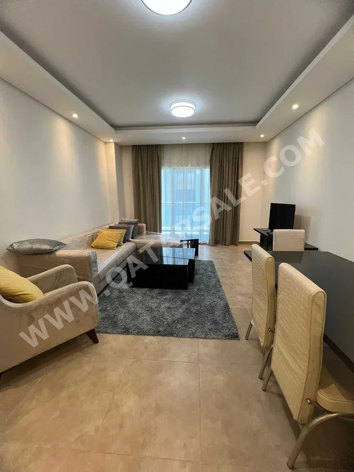 2 Bedrooms  Hotel apart  For Rent  in Lusail -  Al Erkyah  Fully Furnished