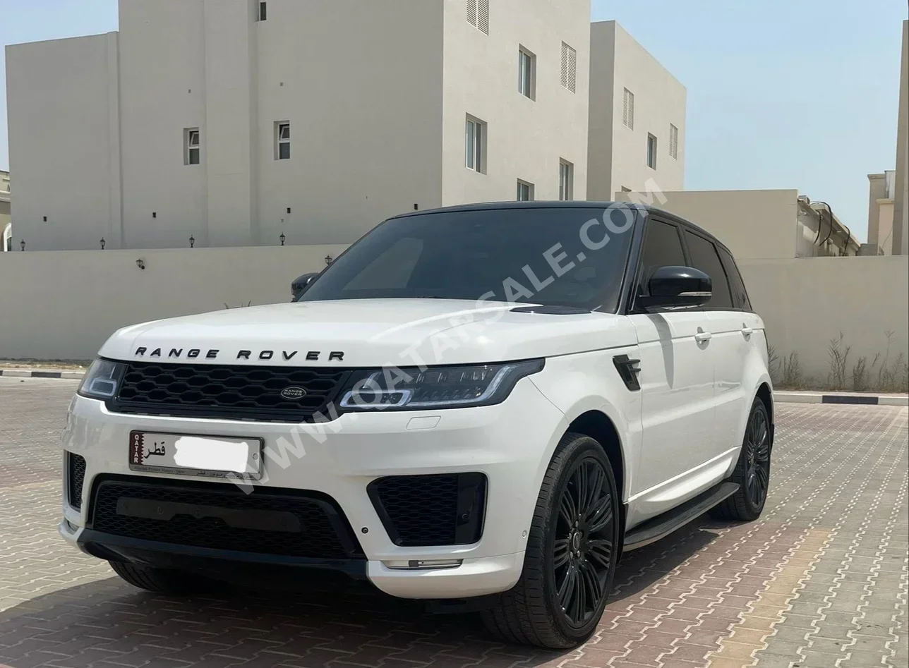 Land Rover  Range Rover  Vogue  Autobiography  2015  Automatic  147,000 Km  8 Cylinder  Four Wheel Drive (4WD)  SUV  White