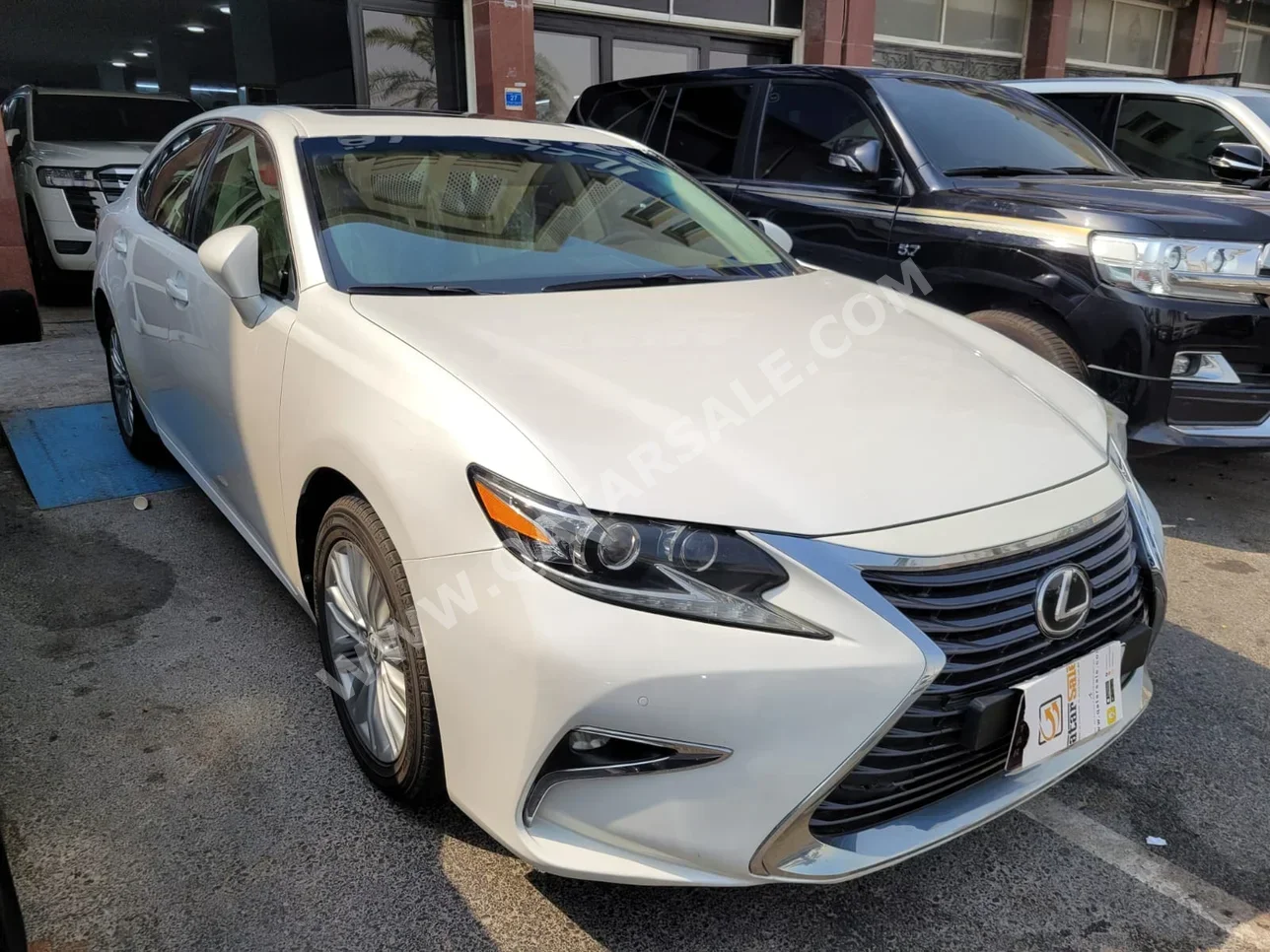  Lexus  ES  350  2018  Automatic  141,000 Km  6 Cylinder  Rear Wheel Drive (RWD)  Sedan  White  With Warranty