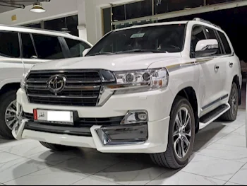 Toyota  Land Cruiser  VXS- Grand Touring S  2020  Automatic  31,000 Km  8 Cylinder  Four Wheel Drive (4WD)  SUV  White