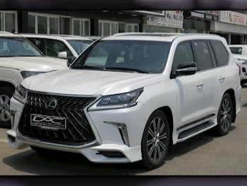 Lexus  LX  570  2018  Automatic  116,000 Km  8 Cylinder  Four Wheel Drive (4WD)  SUV  White