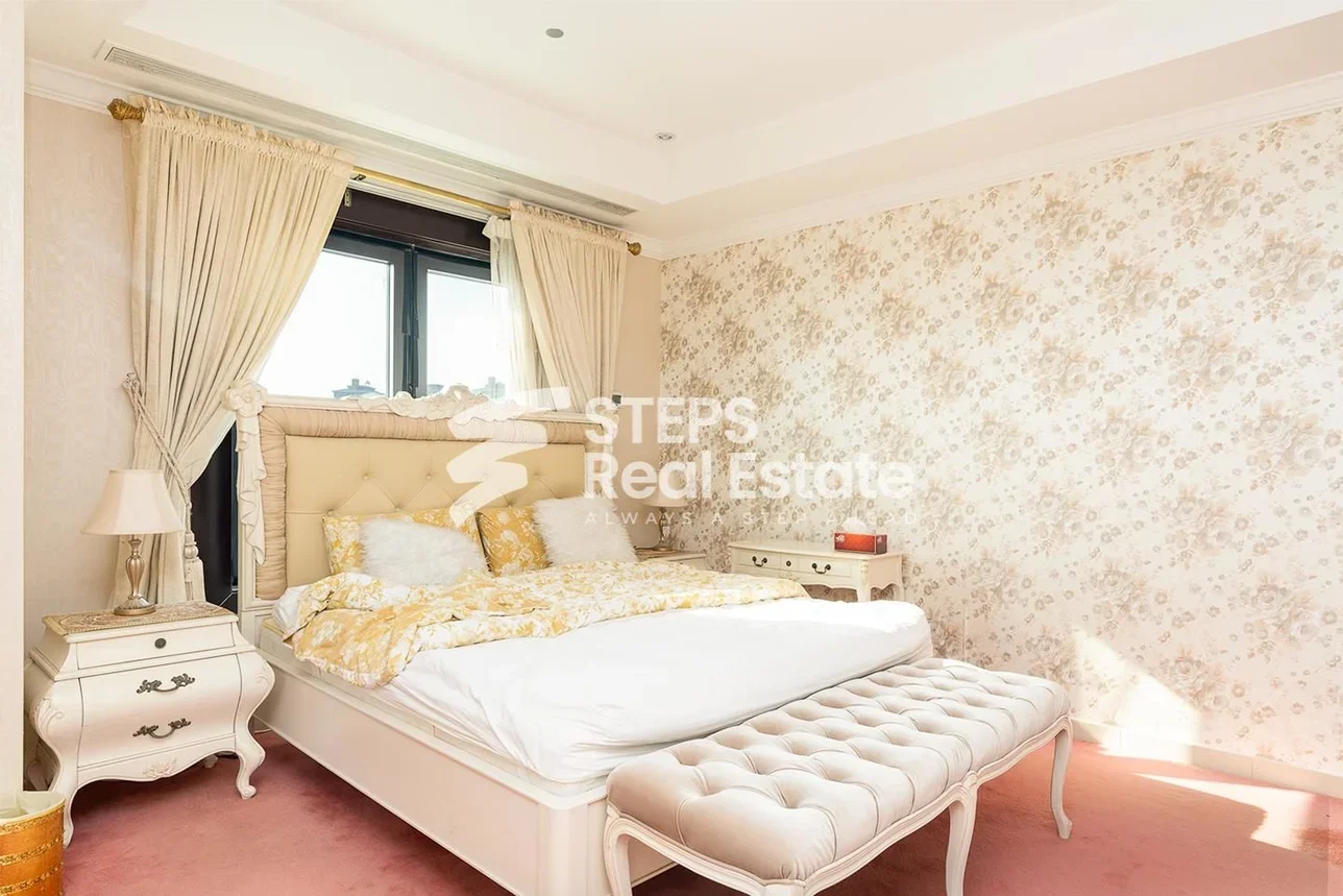 2 Bedrooms  Apartment  in Doha -  The Pearl  Fully Furnished