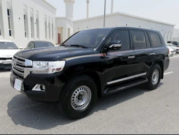 Toyota  Land Cruiser  GXR  2018  Automatic  163,000 Km  8 Cylinder  Four Wheel Drive (4WD)  SUV  Black