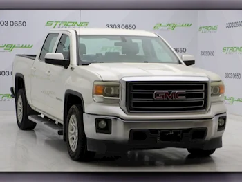 GMC  Sierra  1500  2014  Automatic  134,000 Km  8 Cylinder  Four Wheel Drive (4WD)  Pick Up  Pearl