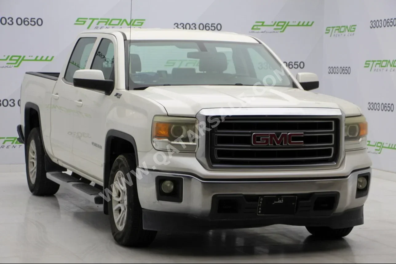 GMC  Sierra  1500  2014  Automatic  134,000 Km  8 Cylinder  Four Wheel Drive (4WD)  Pick Up  Pearl