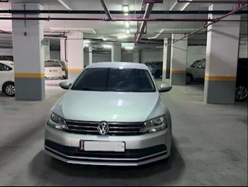 Volkswagen  Jetta  SE  2015  Tiptronic  100,000 Km  4 Cylinder  Front Wheel Drive (FWD)  Sedan  Silver