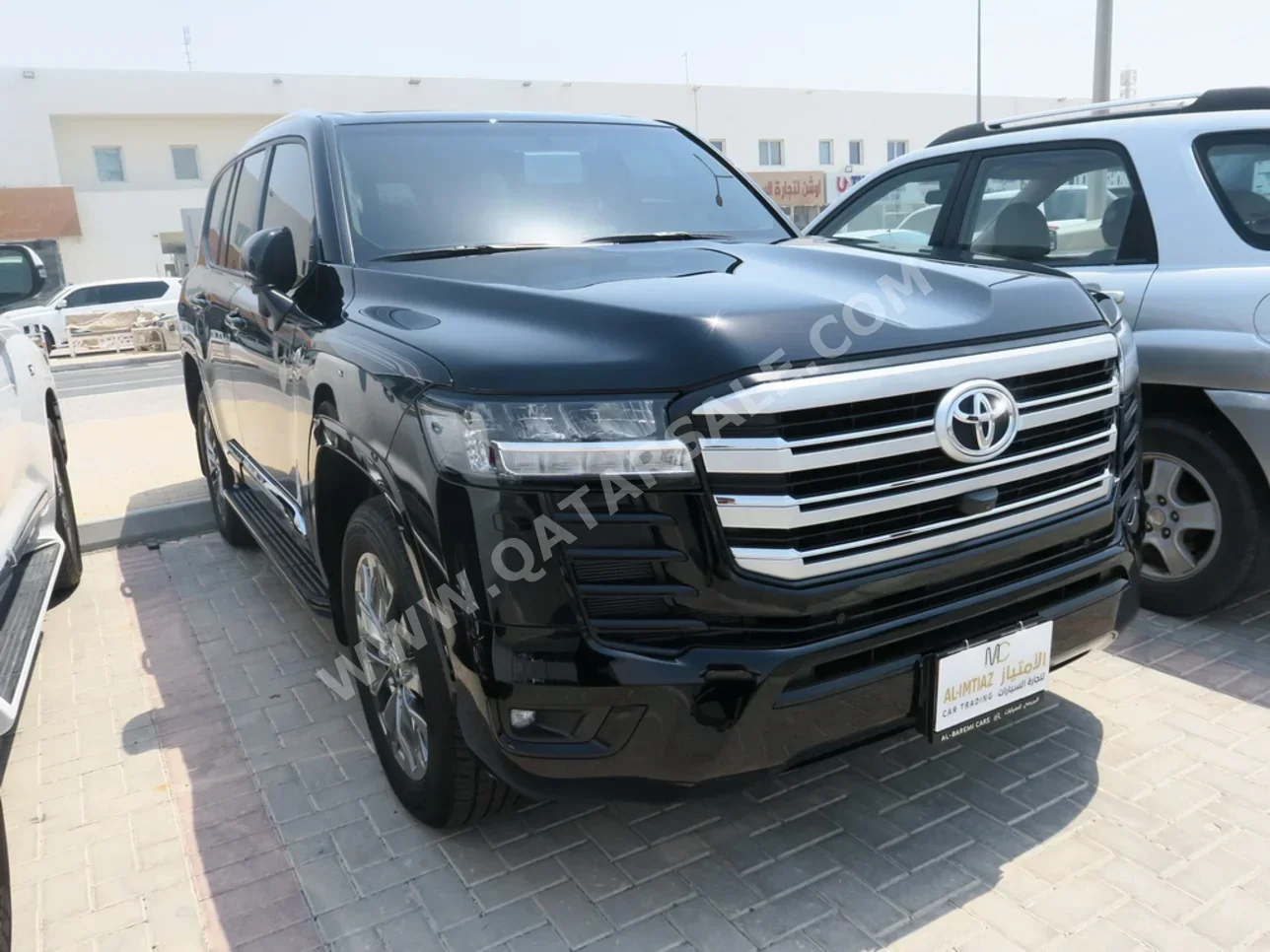 Toyota  Land Cruiser  GXR Twin Turbo  2024  Automatic  2٬700 Km  6 Cylinder  Four Wheel Drive (4WD)  SUV  Black  With Warranty