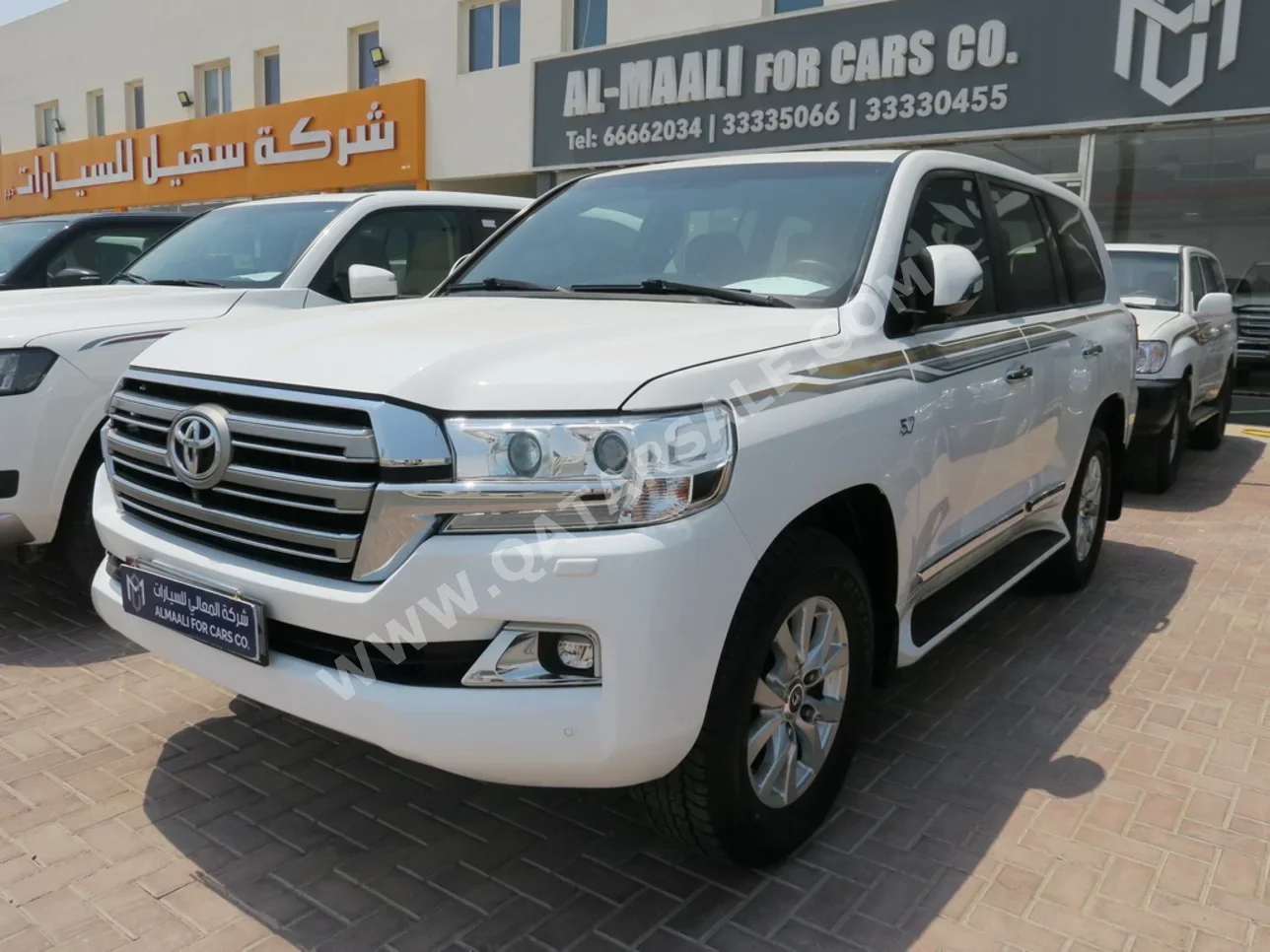 Toyota  Land Cruiser  VXR  2018  Automatic  107,000 Km  8 Cylinder  Four Wheel Drive (4WD)  SUV  White