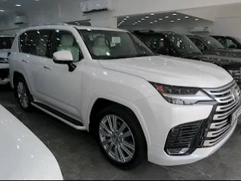 Lexus  LX  600 Luxury  2022  Automatic  23,000 Km  6 Cylinder  Four Wheel Drive (4WD)  SUV  White  With Warranty