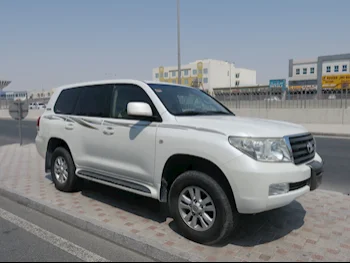 Toyota  Land Cruiser  GX  2009  Automatic  436,000 Km  6 Cylinder  Four Wheel Drive (4WD)  SUV  White