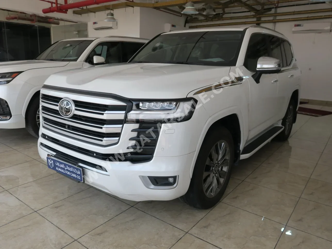 Toyota  Land Cruiser  VXR Twin Turbo  2022  Automatic  98,000 Km  6 Cylinder  Four Wheel Drive (4WD)  SUV  White  With Warranty