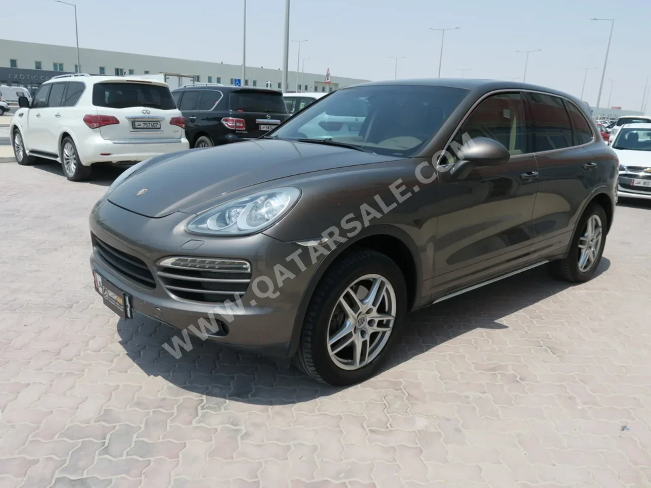 Porsche  Cayenne  2014  Automatic  166,000 Km  6 Cylinder  Four Wheel Drive (4WD)  SUV  Brown