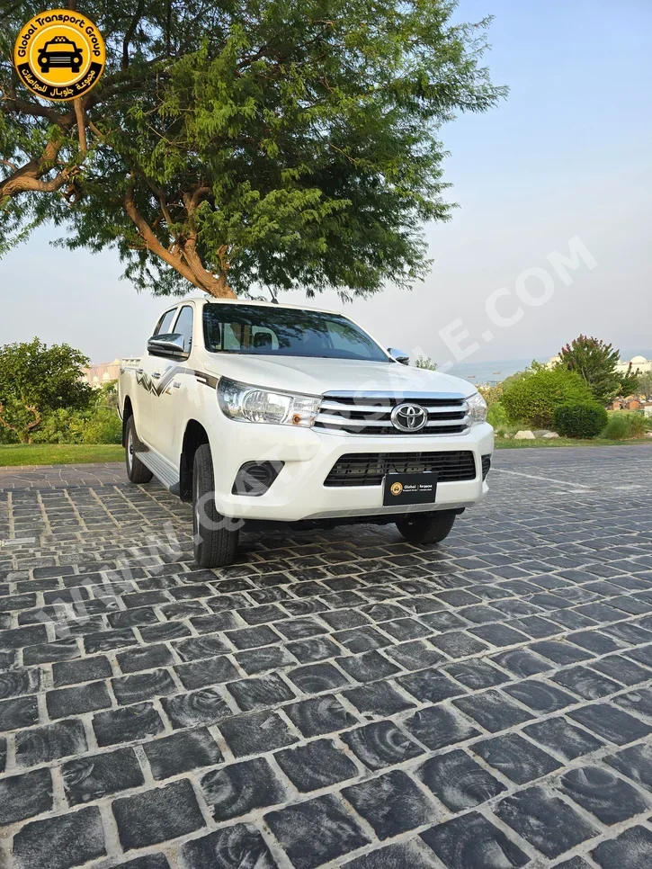 Toyota  Hilux  4 Cylinder  Pickup  White  2024