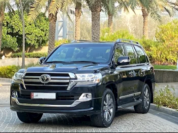 Toyota  Land Cruiser  VXS Black Edition  2019  Automatic  61,000 Km  8 Cylinder  Four Wheel Drive (4WD)  SUV  Black