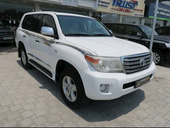  Toyota  Land Cruiser  VXR  2014  Automatic  440,000 Km  8 Cylinder  Four Wheel Drive (4WD)  SUV  White  With Warranty