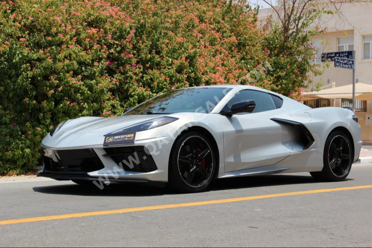 Chevrolet  Corvette  C8  2021  Automatic  4٬265 Km  8 Cylinder  Rear Wheel Drive (RWD)  Coupe / Sport  White