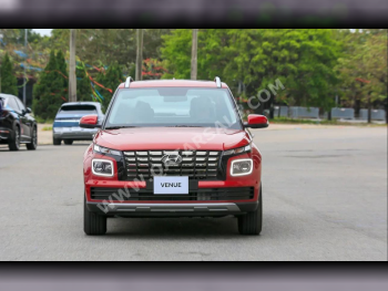 Hyundai  Venue  SUV 4x4  Red  2023