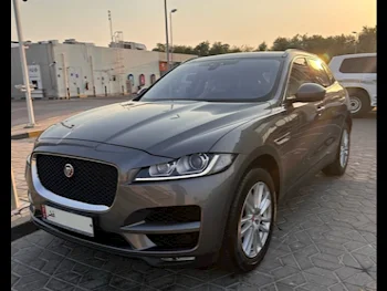 Jaguar  F-Pace  2018  Automatic  69,500 Km  4 Cylinder  Four Wheel Drive (4WD)  SUV  Gray