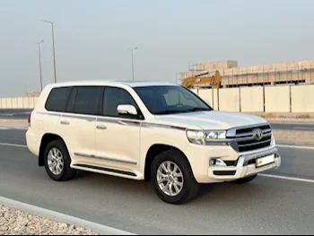 Toyota  Land Cruiser  GXR  2020  Automatic  253,000 Km  8 Cylinder  Four Wheel Drive (4WD)  SUV  White