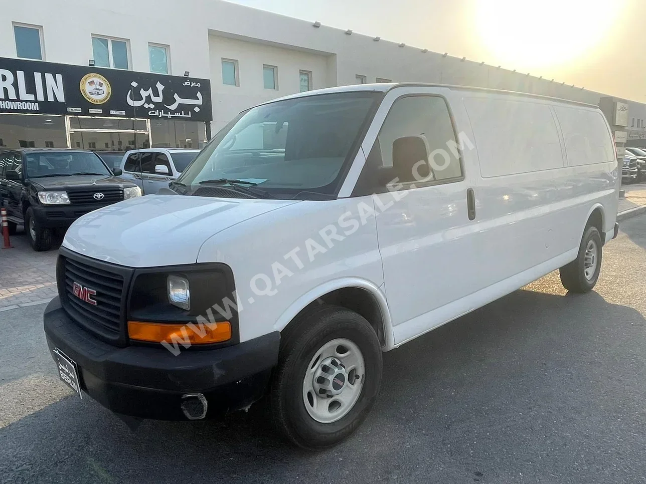 GMC  Savana  2007  Automatic  125,000 Km  8 Cylinder  Rear Wheel Drive (RWD)  Van / Bus  White