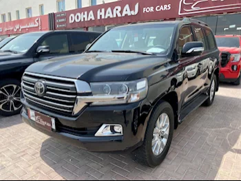  Toyota  Land Cruiser  GXR  2017  Automatic  156,000 Km  6 Cylinder  Four Wheel Drive (4WD)  SUV  Black  With Warranty