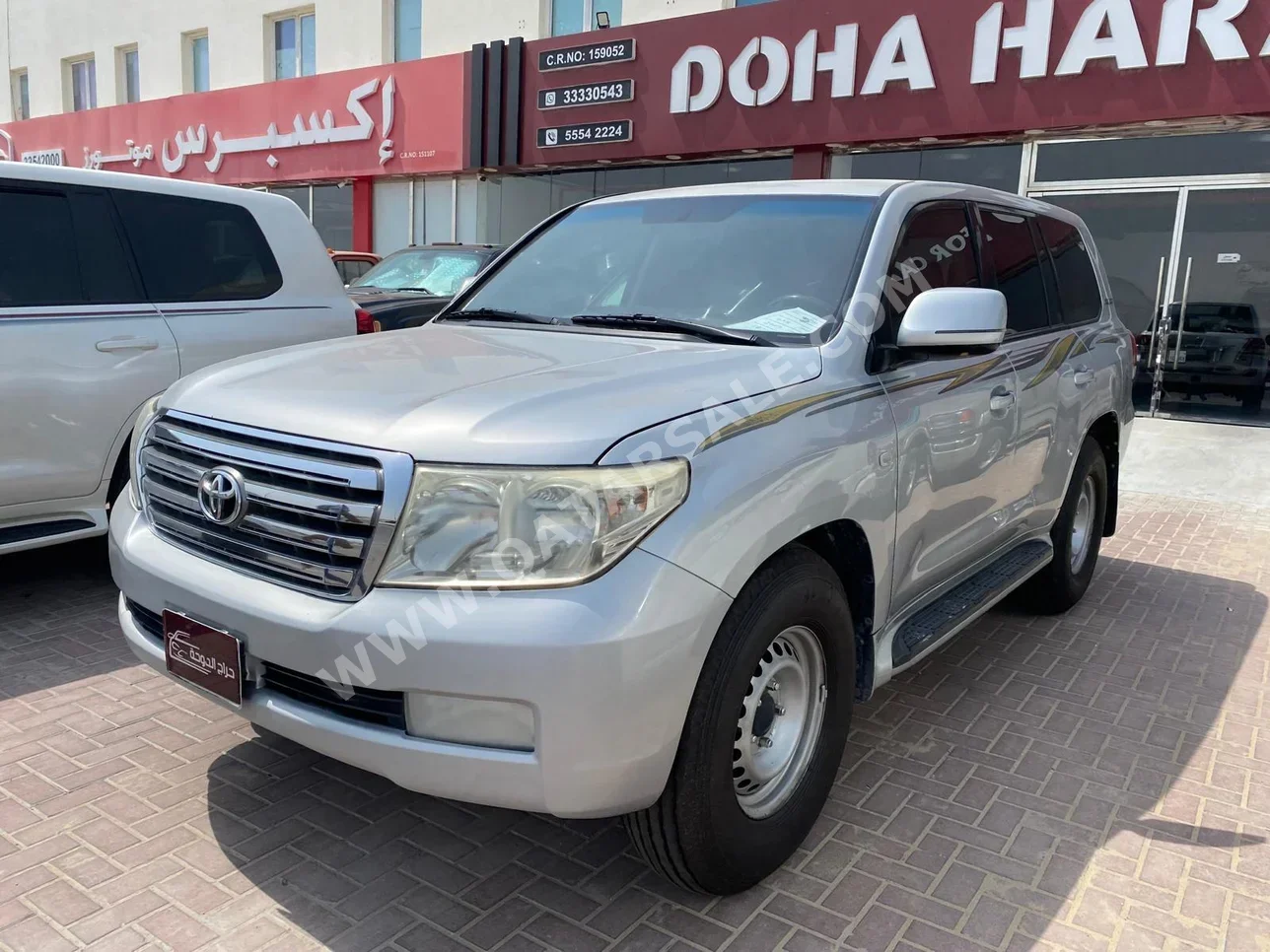 Toyota  Land Cruiser  GXR  2009  Automatic  403,000 Km  8 Cylinder  Four Wheel Drive (4WD)  SUV  Silver